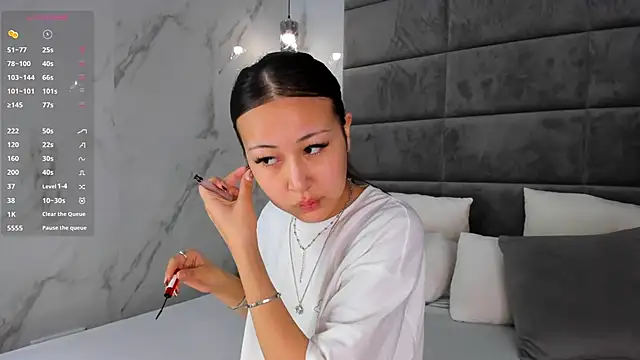 Snapshot of Nelly_Kimm chatting on September 14, 2025, 1:17 am Nelly Kimm online show from September 14, 2025, 1:17 am