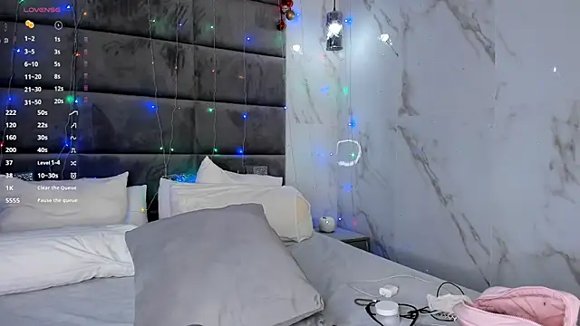 Snapshot of Nelly_Kimm chatting on December 20, 2025, 1:30 am Nelly Kimm online show from December 20, 2025, 1:30 am