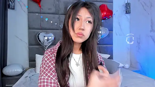 Snapshot of Nelly_Kimm chatting on February 27, 2026, 1:06 am Nelly Kimm online show from February 27, 2026, 1:06 am