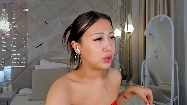 Snapshot of Nelly_Kimm chatting on October 30, 2025, 1:26 am Nelly Kimm online show from October 30, 2025, 1:26 am