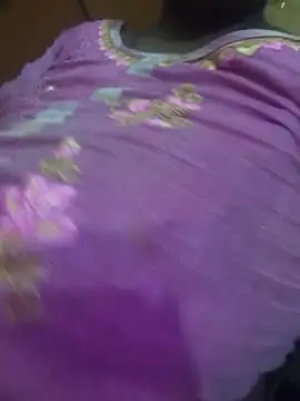 Dassing strip couple online show from September 25, 2025, 9:54 pm