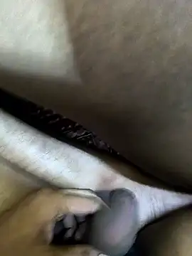 Dassing strip couple online show from September 26, 2025, 10:16 pm