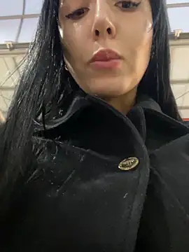 Snapshot of oh_nina chatting on November 7, 2025, 10:46 pm oh nina online show from November 7, 2025, 10:46 pm