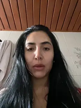 Snapshot of oh_nina chatting on November 22, 2025, 6:40 pm oh nina online show from November 22, 2025, 6:40 pm