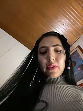 Snapshot of oh_nina chatting on November 18, 2025, 12:48 am oh nina online show from November 18, 2025, 12:48 am