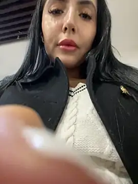 Snapshot of oh_nina chatting on October 24, 2025, 9:58 pm oh nina online show from October 24, 2025, 9:58 pm