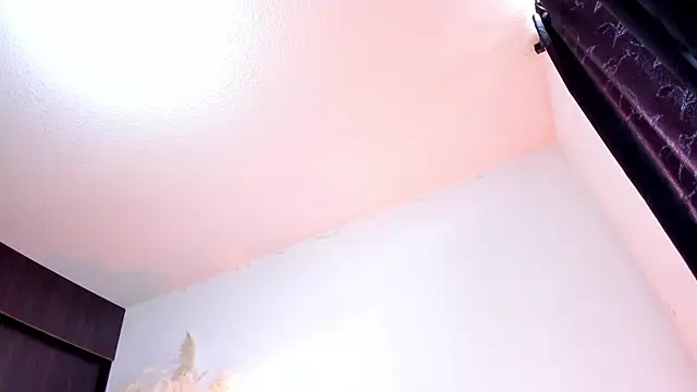 Snapshot of JulietaDavis chatting on October 16, 2025, 9:12 pm JulietaDavis online show from October 16, 2025, 9:12 pm