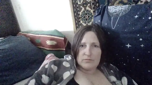 Snapshot of AllaSowinskaya chatting on May 18, 2026, 9:36 am AllaSowinskaya online show from May 18, 2026, 9:36 am