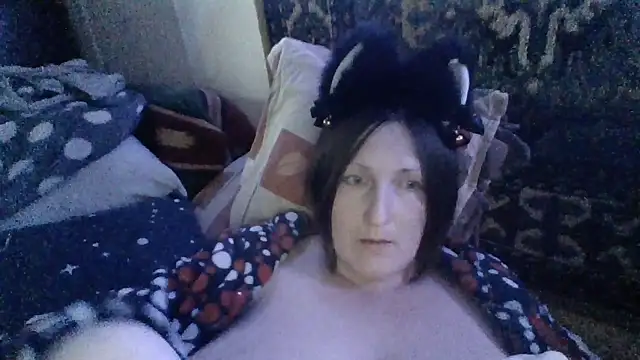 Snapshot of AllaSowinskaya chatting on March 15, 2026, 3:41 pm AllaSowinskaya online show from March 15, 2026, 3:41 pm