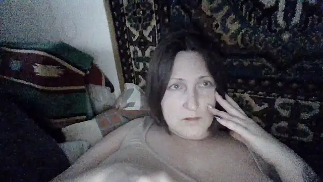 Snapshot of AllaSowinskaya chatting on January 6, 2026, 8:40 am AllaSowinskaya online show from January 6, 2026, 8:40 am