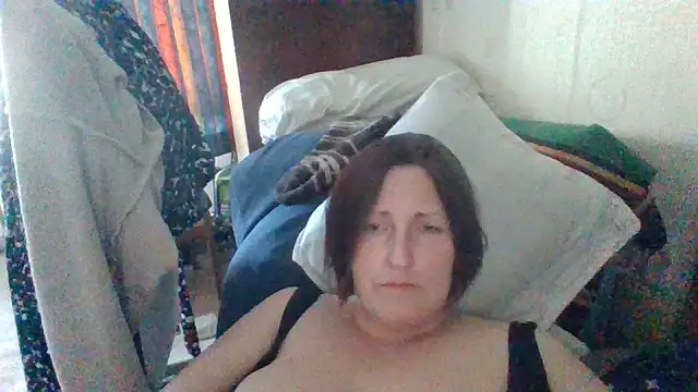 Snapshot of AllaSowinskaya chatting on May 11, 2026, 2:45 pm AllaSowinskaya online show from May 11, 2026, 2:45 pm