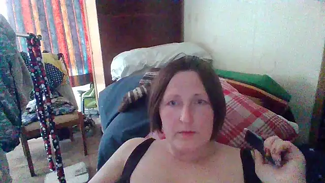 Snapshot of AllaSowinskaya chatting on May 12, 2026, 11:05 am AllaSowinskaya online show from May 12, 2026, 11:05 am