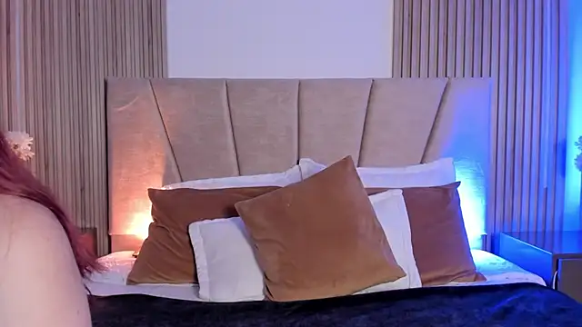 Victoria Beaumont online show from October 29, 2025, 11:20 am