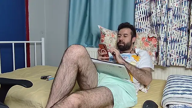 Snapshot of flydirty chatting on November 28, 2025, 10:54 pm flydirty online show from November 28, 2025, 10:54 pm