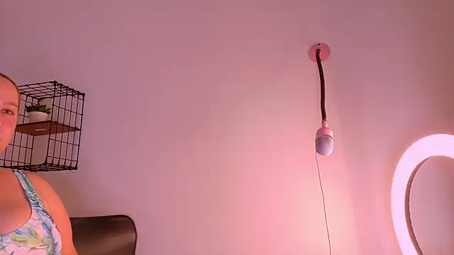 JenaCooper  online show from November 5, 2025, 3:09 am