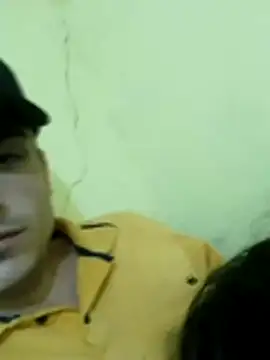 Snapshot of Yuricomesor chatting on March 21, 2026, 6:25 am Yuricomesor online show from March 21, 2026, 6:25 am