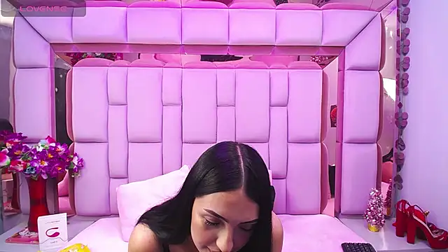 Issabela Mackey  online show from December 21, 2025, 4:36 am