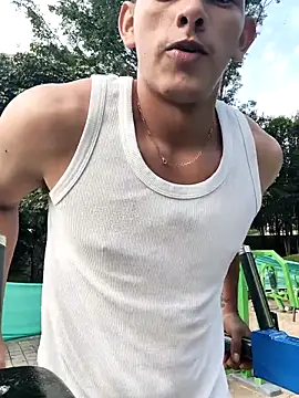 Snapshot of Hiroshi_Shen chatting on September 11, 2025, 11:54 am Hiroshi Shen online show from September 11, 2025, 11:54 am