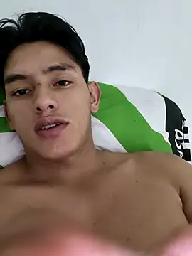 Snapshot of Hiroshi_Shen chatting on October 3, 2025, 2:37 am Hiroshi Shen online show from October 3, 2025, 2:37 am