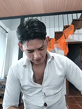 Snapshot of Hiroshi_Shen chatting on November 1, 2025, 11:26 am Hiroshi Shen online show from November 1, 2025, 11:26 am