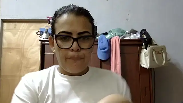 Snapshot of Oceanosexxx chatting on October 15, 2025, 9:45 pm Oceanosexxx online show from October 15, 2025, 9:45 pm