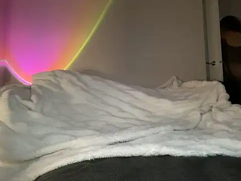 Snapshot of FrancescaXO chatting on June 18, 2026, 8:36 pm FrancescaXO online show from June 18, 2026, 8:36 pm
