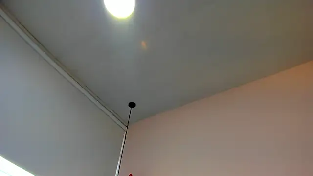 Snapshot of violet_myerrs chatting on December 5, 2025, 1:10 pm violet myerrs online show from December 5, 2025, 1:10 pm