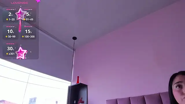 Snapshot of violet_myerrs chatting on October 27, 2025, 12:50 pm violet myerrs online show from October 27, 2025, 12:50 pm