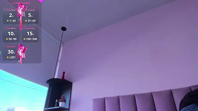 Snapshot of violet_myerrs chatting on October 9, 2025, 12:28 pm violet myerrs online show from October 9, 2025, 12:28 pm