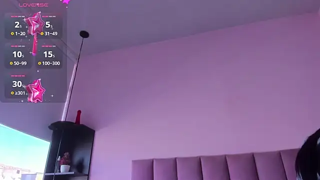 Snapshot of violet_myerrs chatting on September 22, 2025, 12:55 pm violet myerrs online show from September 22, 2025, 12:55 pm