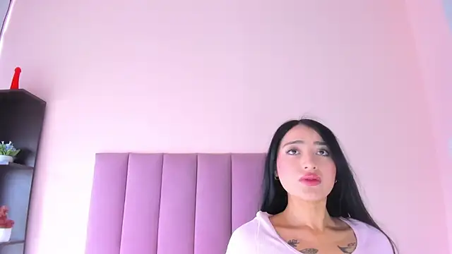 Snapshot of violet_myerrs chatting on November 17, 2025, 1:15 pm violet myerrs online show from November 17, 2025, 1:15 pm