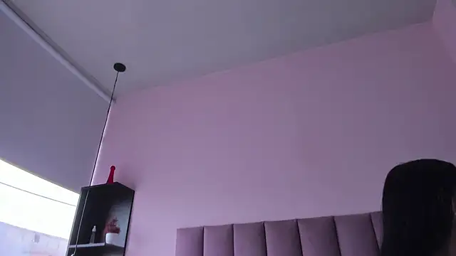 Snapshot of violet_myerrs chatting on October 25, 2025, 12:39 pm violet myerrs online show from October 25, 2025, 12:39 pm