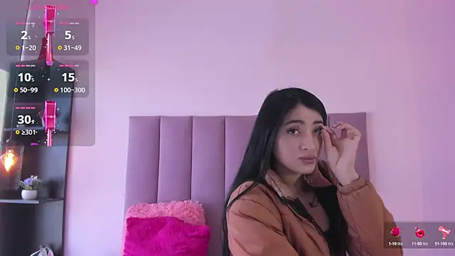 Snapshot of violet_myerrs chatting on October 13, 2025, 1:45 pm violet myerrs online show from October 13, 2025, 1:45 pm