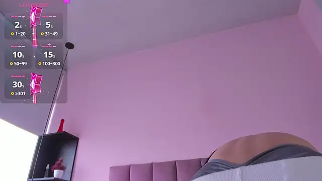 Snapshot of violet_myerrs chatting on October 20, 2025, 1:22 pm violet myerrs online show from October 20, 2025, 1:22 pm