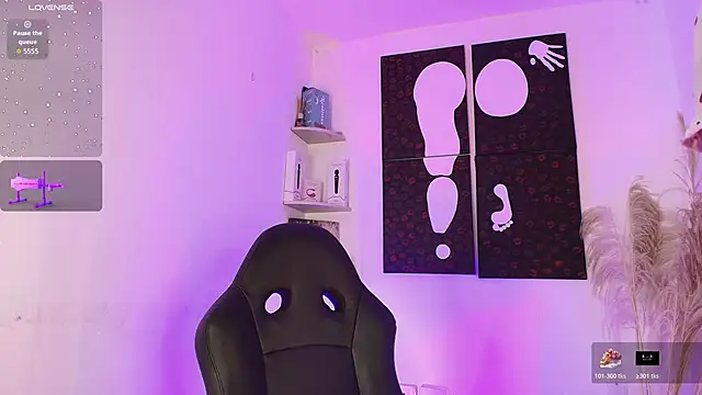 Iamlola  online show from December 4, 2025, 5:34 pm