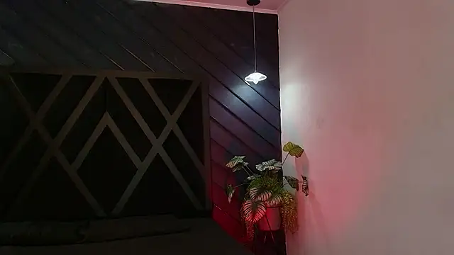 zoe martins  online show from March 26, 2026, 5:22 pm