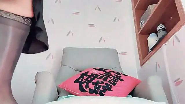 Eve5215 online show from October 4, 2025, 4:30 pm