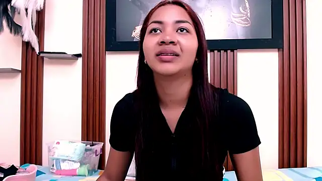 Snapshot of kimberly18cute chatting on May 5, 2026, 4:32 pm kimberly18cute online show from May 5, 2026, 4:32 pm