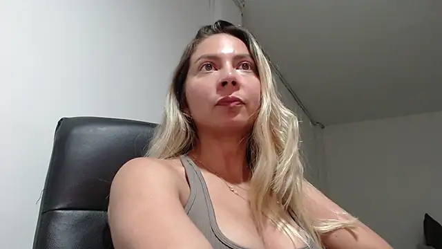 Snapshot of manelyk_17 chatting on March 3, 2026, 11:12 pm manelyk 17 online show from March 3, 2026, 11:12 pm