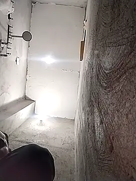 Dickdelhi online show from November 27, 2025, 2:39 pm