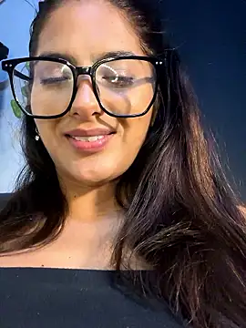 chicachocolate01 online show from January 13, 2026, 7:01 am