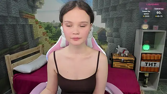 Snapshot of EmilyChaves chatting on September 30, 2025, 6:14 pm EmilyChaves online show from September 30, 2025, 6:14 pm