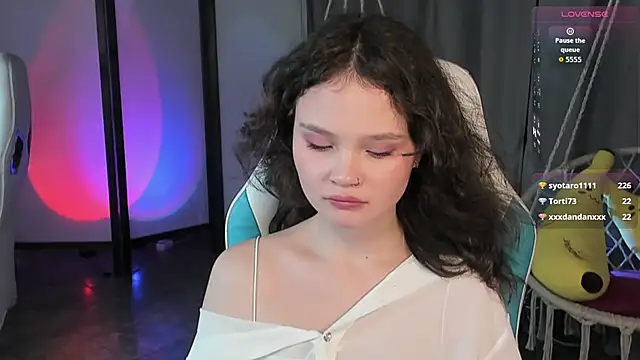 Snapshot of EmilyChaves chatting on October 11, 2025, 2:34 am EmilyChaves online show from October 11, 2025, 2:34 am