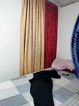 Snapshot of queemking chatting on March 2, 2026, 8:27 pm queemking online show from March 2, 2026, 8:27 pm