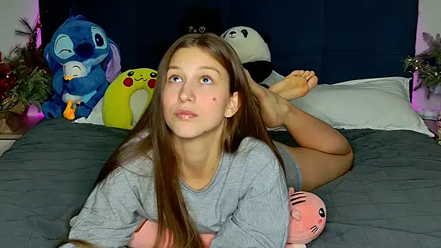 Snapshot of MissEmilyMiller chatting on January 12, 2026, 7:31 pm MissEmilyMiller online show from January 12, 2026, 7:31 pm