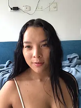 Evelyn  16 online show from October 14, 2025, 2:50 pm