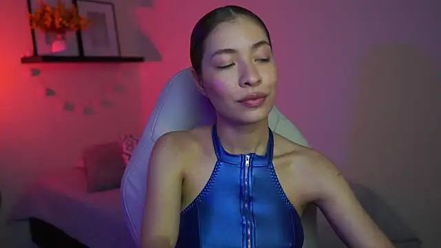 Snapshot of isabella-garcia- chatting on February 8, 2026, 3:15 am isabella-garcia- online show from February 8, 2026, 3:15 am