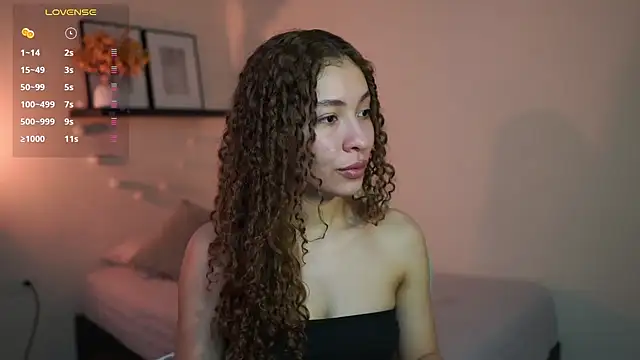 Snapshot of isabella-garcia- chatting on February 17, 2026, 11:35 pm isabella-garcia- online show from February 17, 2026, 11:35 pm