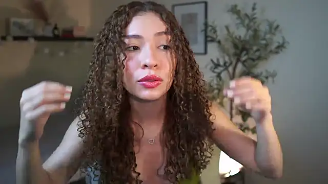 Snapshot of isabella-garcia- chatting on March 28, 2026, 10:22 pm isabella-garcia- online show from March 28, 2026, 10:22 pm