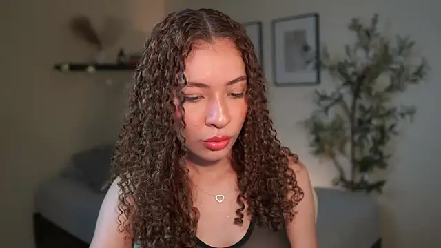 Snapshot of isabella-garcia- chatting on March 24, 2026, 9:04 pm isabella-garcia- online show from March 24, 2026, 9:04 pm